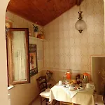 La Casa Del Sole Bed & Breakfast 3*