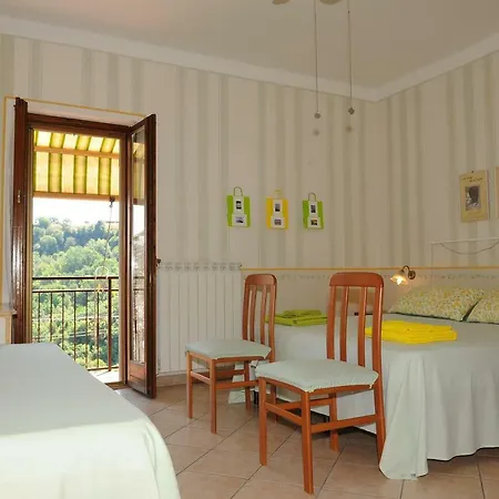 Alojamento de Acomodação e Pequeno-almoço La Casa Del Sole